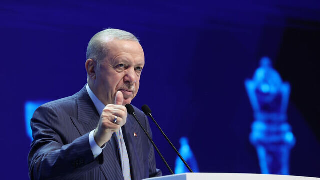 Ərdoğan müjdəni verdi: “Zəngəzur dəhlizinin qapısını açacaq dəmir yolunun təməlini atdıq”