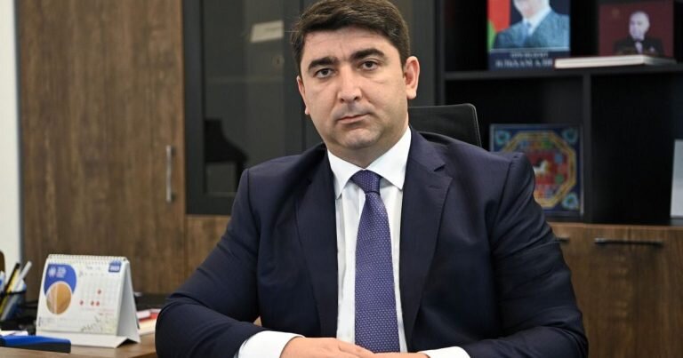 Elm və Təhsil İşçilərinin Həmkarlar İttifaqı kimi aldadır?- Direktorların Avropa səfəri ilə bağlı qalmaqal böyüyür