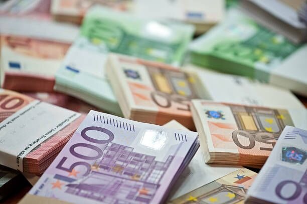Dövlətə 10 milyon borcu olan Ramiz Rzayev kimdir?