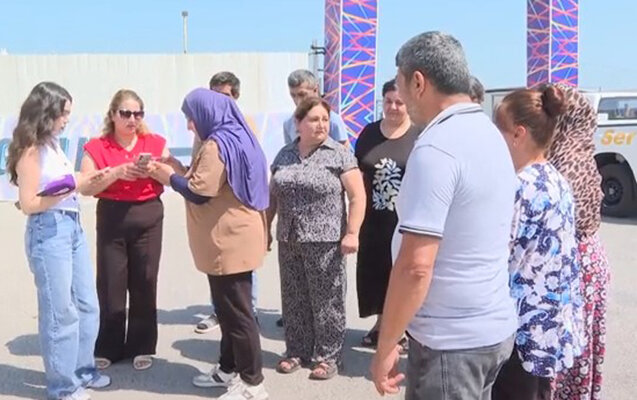 5 aydır maaşlarını ala bilməyən işçilər etiraz edir