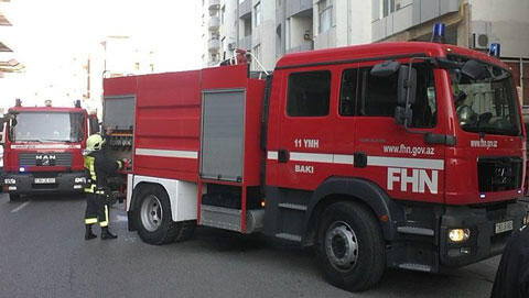 Xətaidə avtoservisdəki yanğın söndürüldü