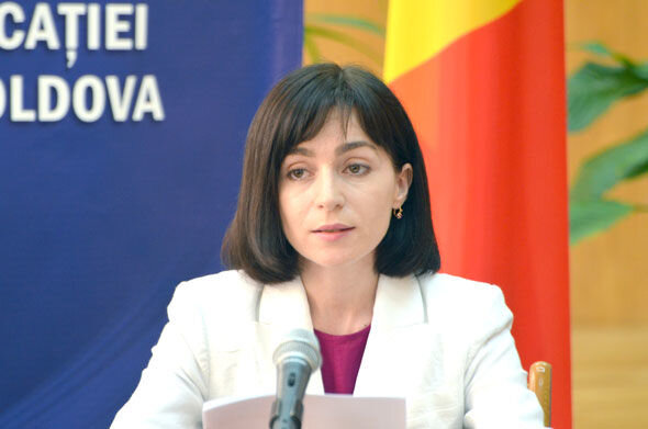 Sandu Bakı və İrəvanı təbrik etdi