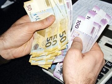 Dövlət büdcəsinin xərcləri 40 milyard manatı ötəcək