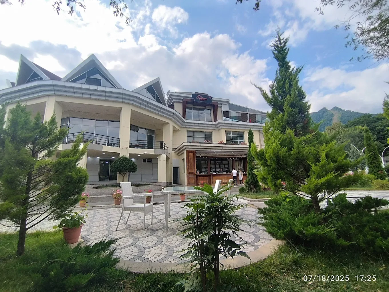 “Köşəm” restoranında müştəriləri necə aldadırlar?