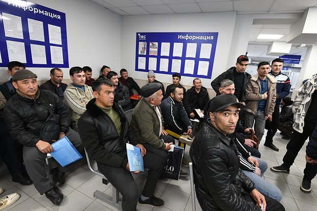 Miqrant övladlarının təhsilinə qadağa konstitusiyaya zidd deyil