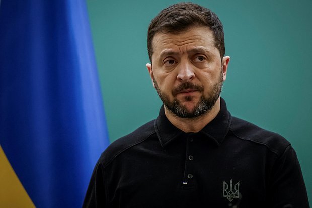 Zelenski: Biz 22 yaşdan aşağı ukraynalıların Ukraynanı tərk etməsinə icazə veririk