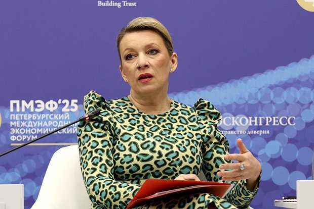 Zaxarova Ukraynanın rus dilini Avropa Xartiyasından çıxarmaq çağırışlarını pisləyib