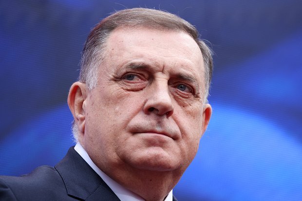 Dodik həbsxanaya göndərilməyəcək