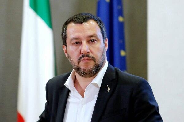 Dəbilqəni, jiletini geyin, Ukraynaya get! - Salvini