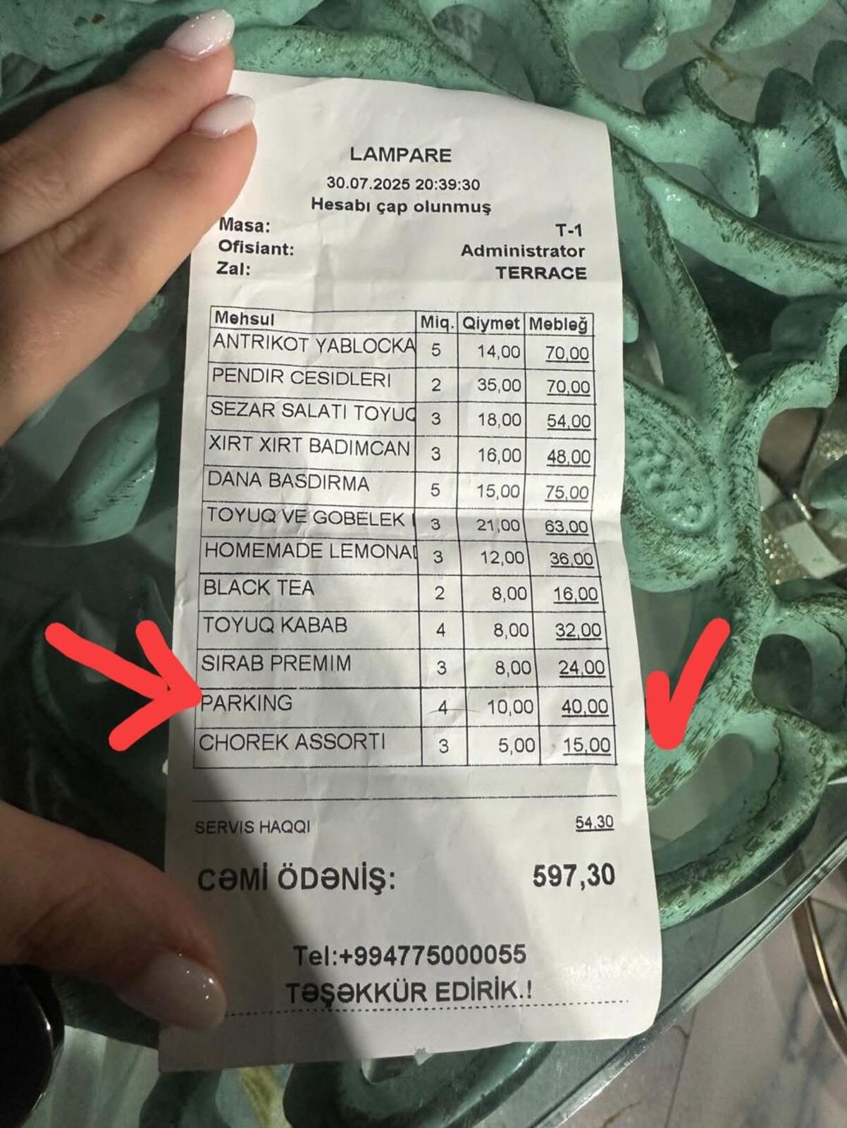 Müştəridən parkinq üçün 40 manat ödəniş alınıb