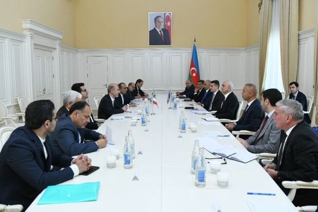 Şahin Mustafayev iranın energetika naziri ilə görüşdü