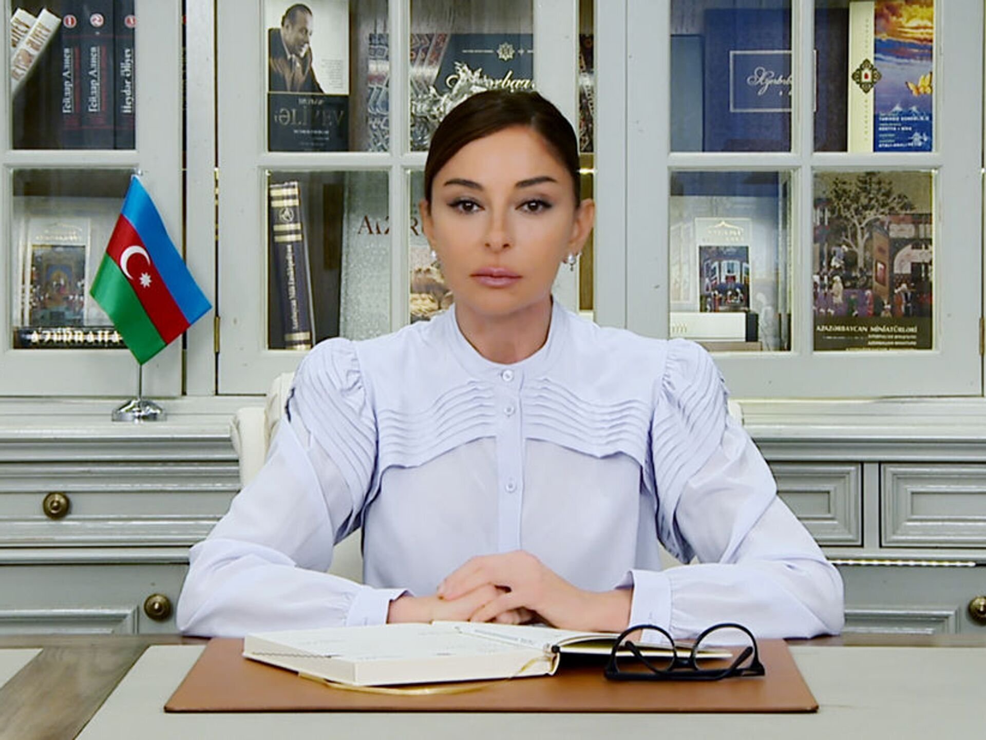 Tanınmış ziyalılar Mehriban Əliyevaya müraciət etdilər