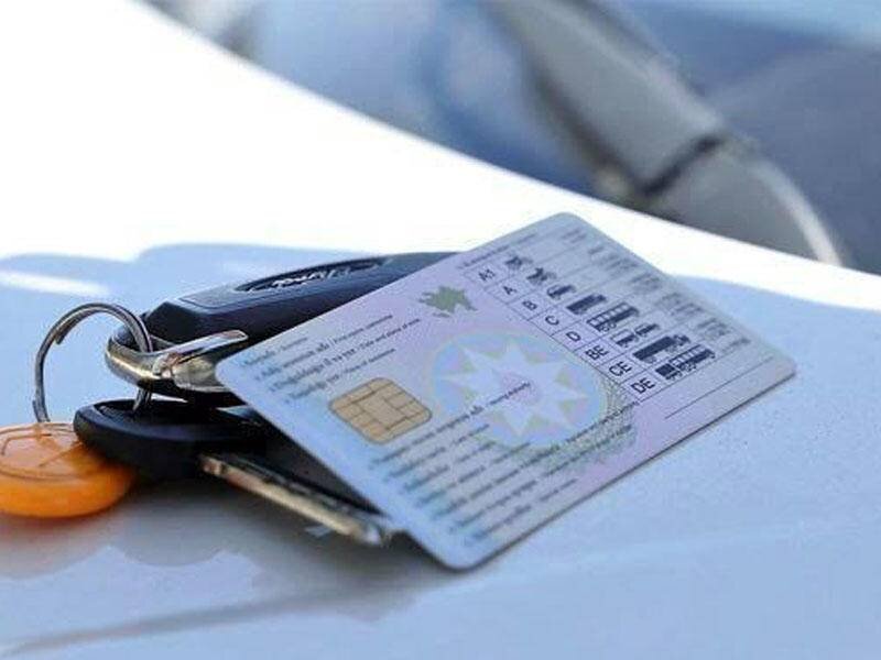 Sürücülük vəsiqəsi ilə bağlı yeni QƏRAR