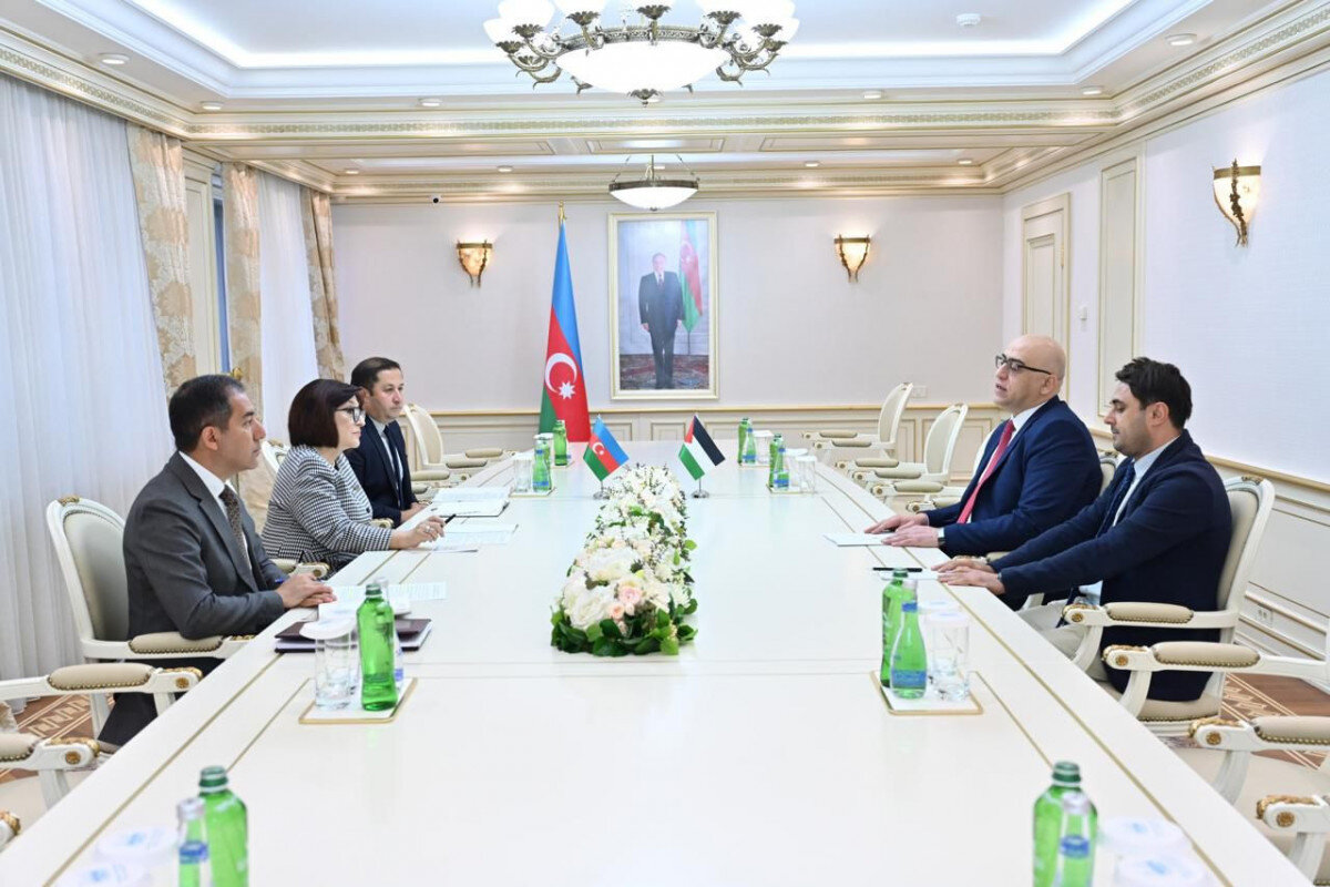 Sahibə Qafarova Fələstinin yeni səfiri ilə görüşüb