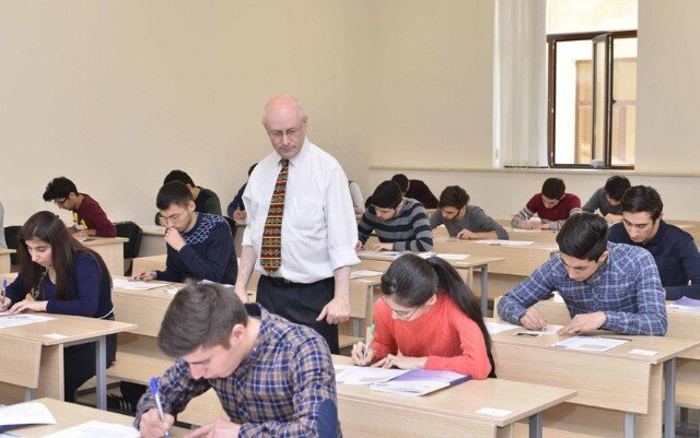 Ali məktəblərin boş qalan yerlərinə qəbulun nəticələri