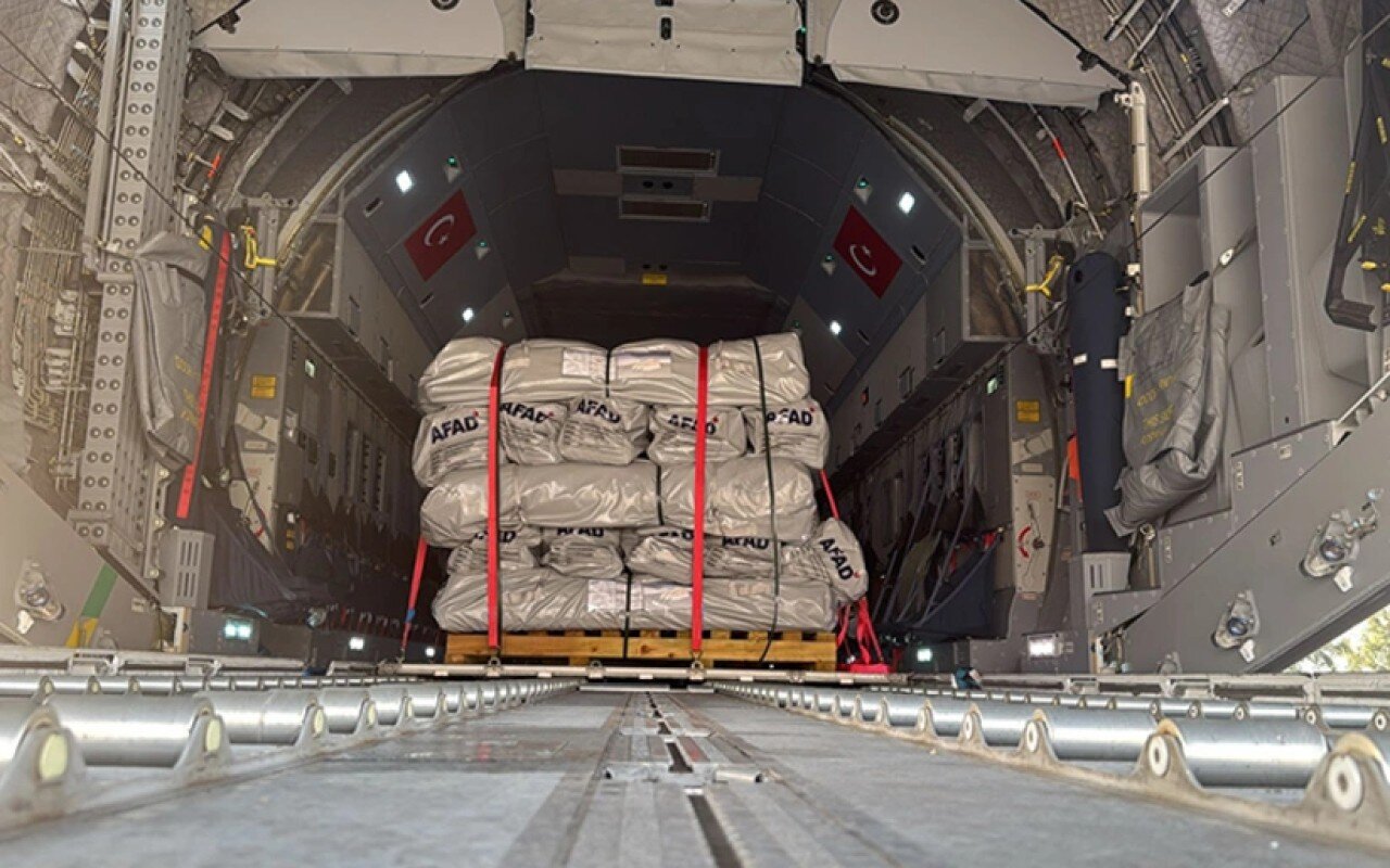 Türkiyə Əfqanıstana 25 ton humanitar yardım göndərdi