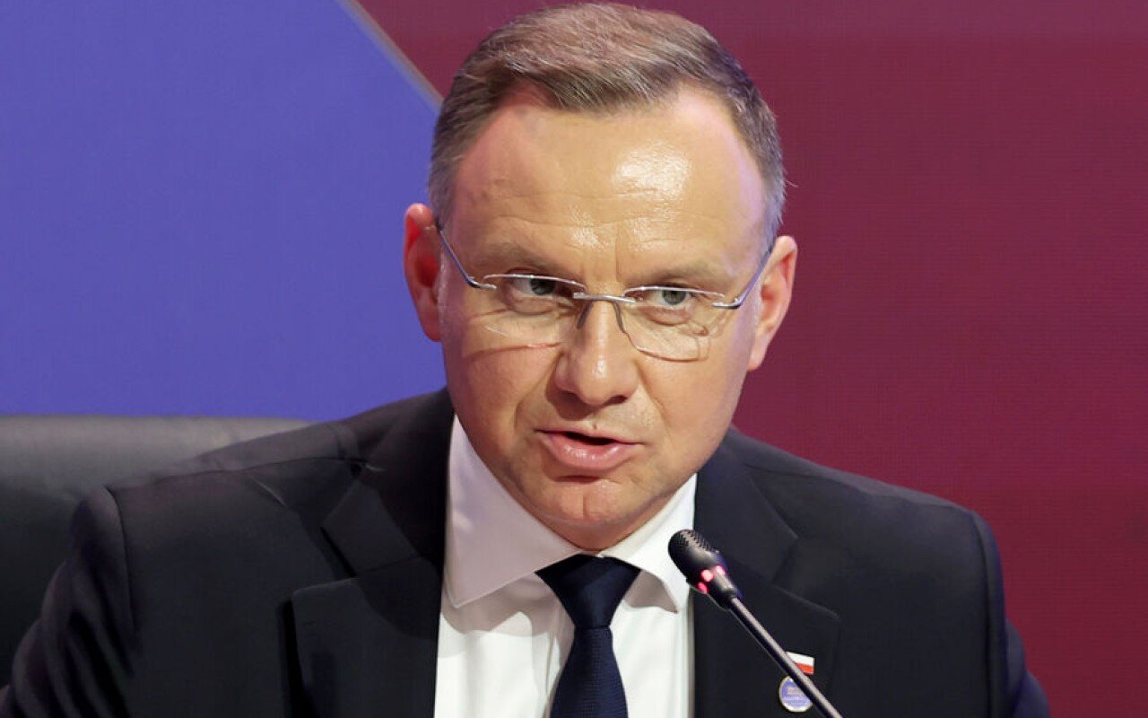 Keçmiş prezident köhnə sənətinə qayıdır