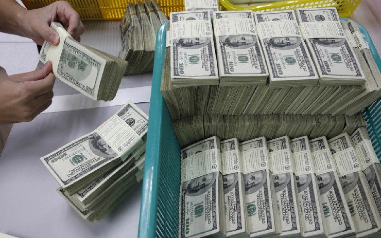 Rusiyadan əldə edilmiş 1 milyard dollar Ukraynaya verildi