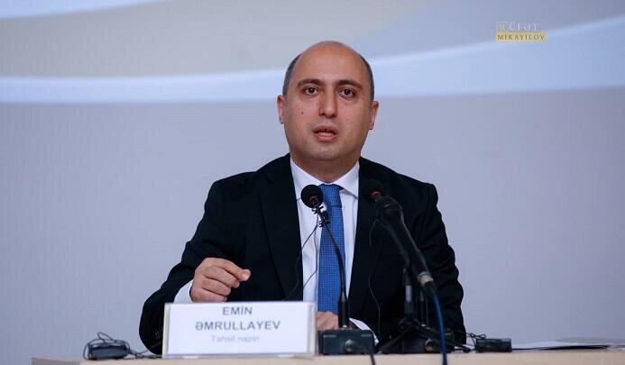 Əmirullayevdən tarix kitabları ilə bağlı açıqlama: Dəyişməlidir!