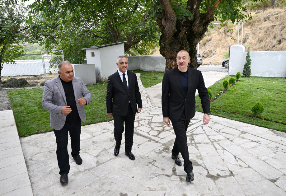 Prezident Xocalı rayonunun Şuşakənd kəndində olub