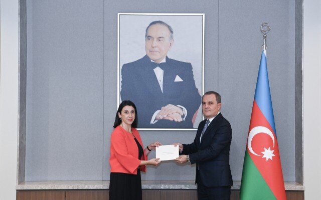 Fransanın yeni səfiri Azərbaycana gəldi - FOTO