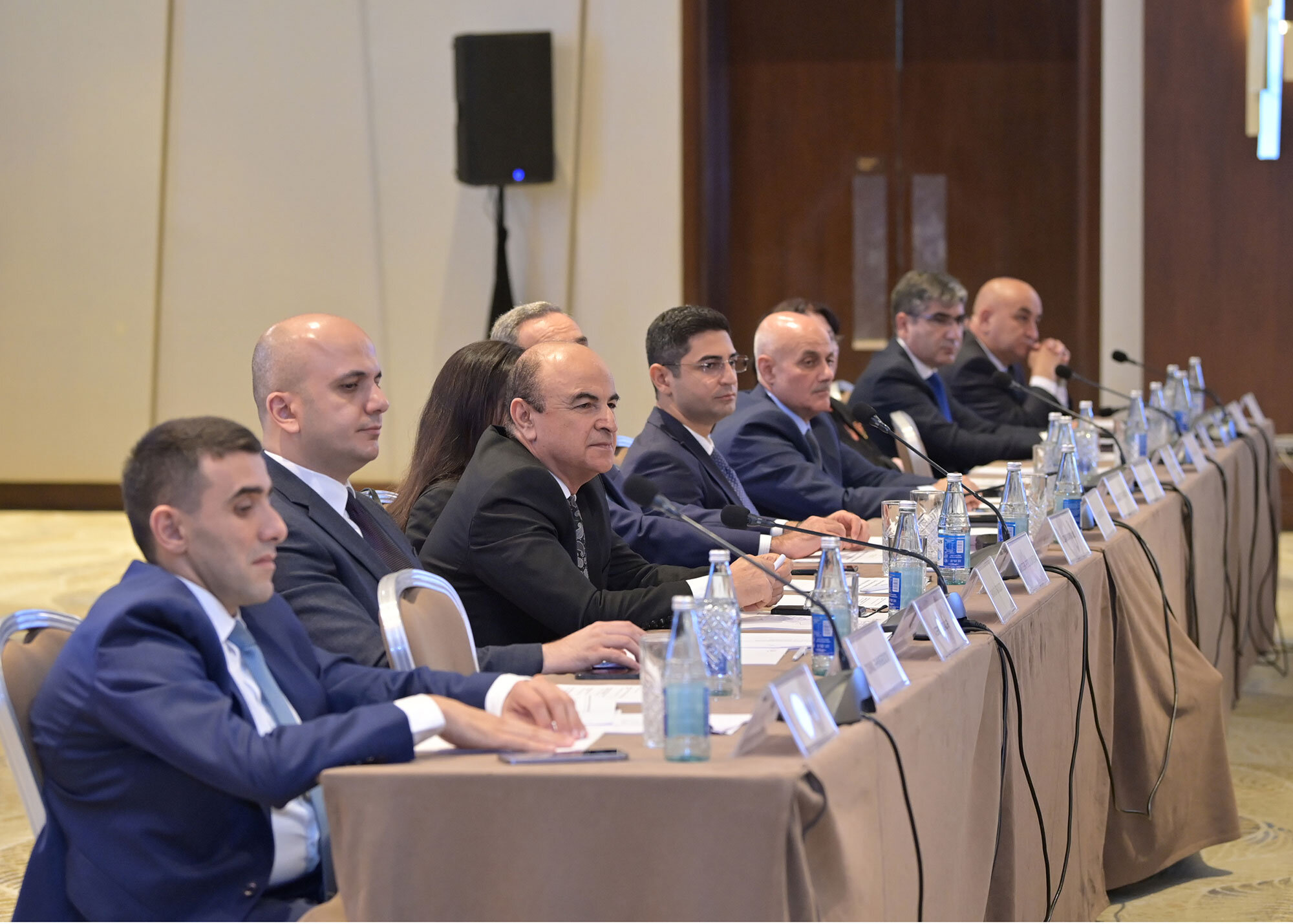 Emin Əmrullayev rektorları topladı