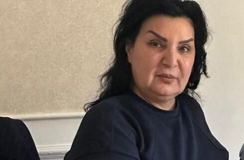 148 saylı məktəbin direktoru Esmira Babayeva niyə pul yığdırır?