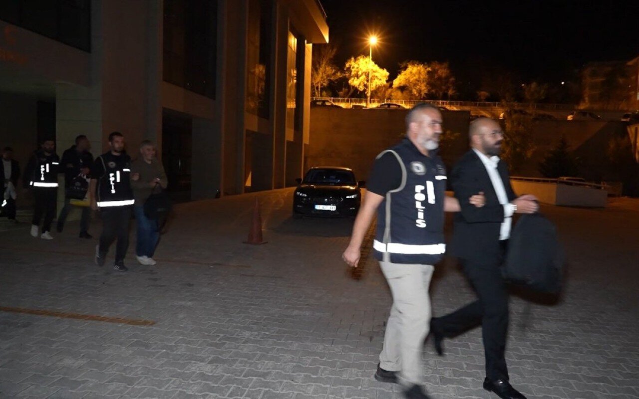 Türkiyədə bələdiyyə sədri həbs olundu