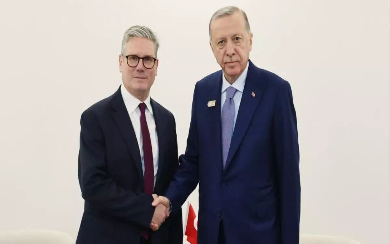 Ərdoğan Starmerlə müzakirə apardı