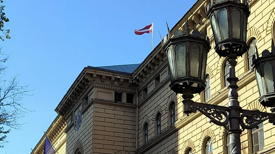 Latviyada Saeima üzvləri uşaqların LGBT tədbirlərində iştirakını qadağan etməyə çağırıblar