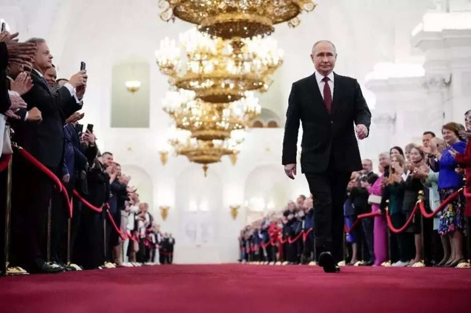 Putinin sabiq nitq yazarından ŞOK: O, fəlakətlərə yol açacaq...