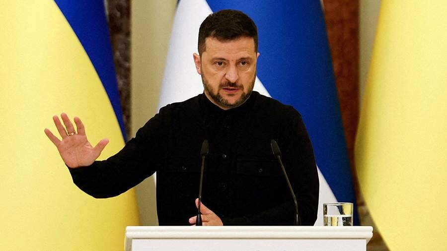 Zelenski Ukrayna üçün de-fakto yeni sərhədləri müzakirə etməyə hazır olduğunu bildirib