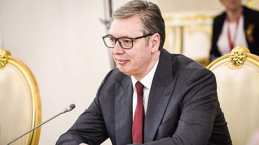Vuçiç Serbiyada “rəngli inqilab”ın uğursuzluğundan danışdı