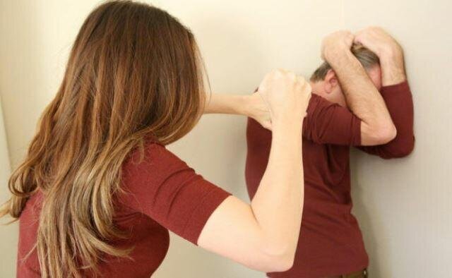 Azərbaycanda 35 kişi məişət zorakılığına məruz qaldı