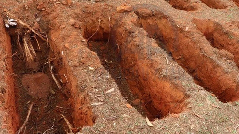 Gizli məzarlardan onlarla cəsəd tapıldı