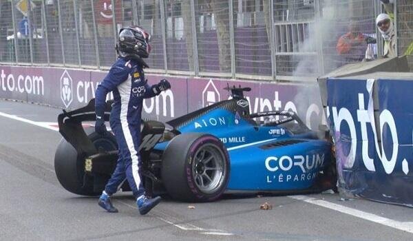 Formula-2: Qəzadan sonra yarış davam edir - Foto