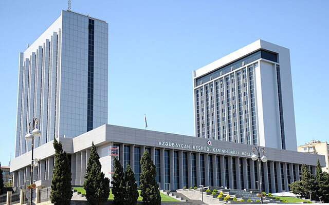 Parlament Bəyanat yaydı