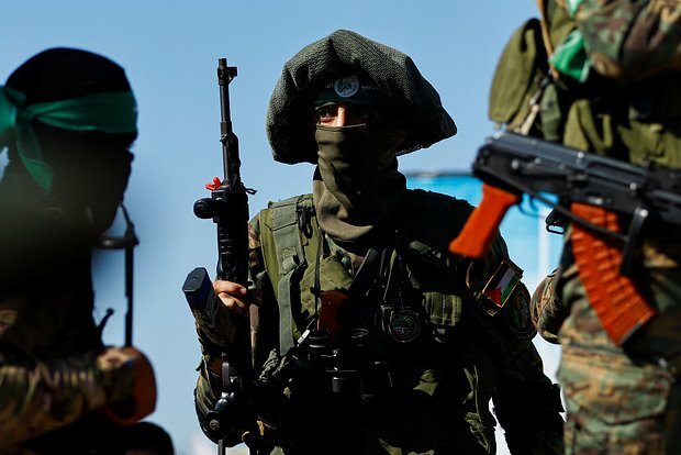 Həmas israilli girovların vida fotolarını yayıb