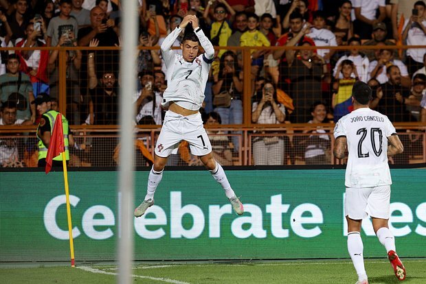 Ronaldo dünya rekordu qırdı