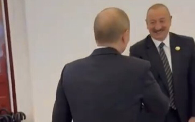 Əliyev və Putinin salamlaşma anı-VİDEO