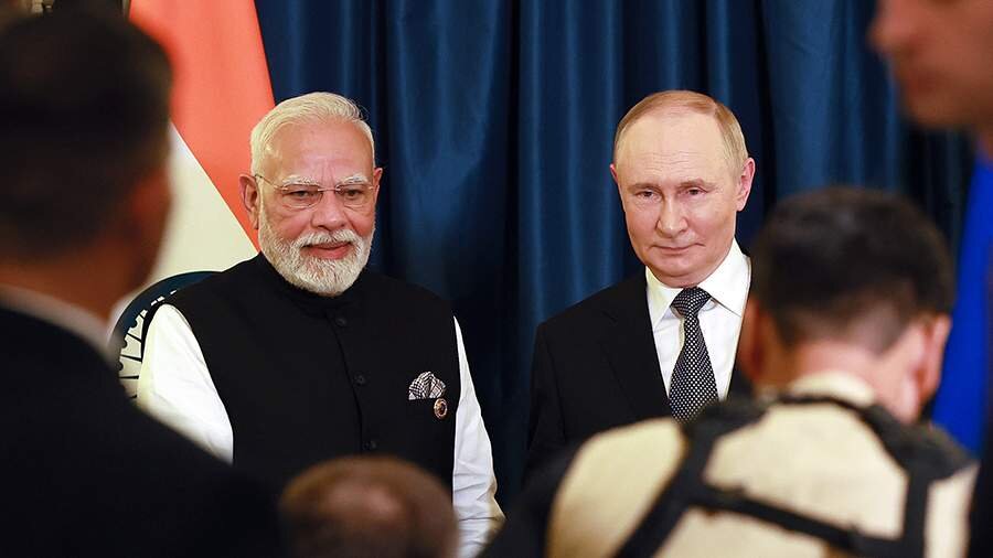 Putin və Modi Tianjində ikitərəfli görüşə başlayıblar