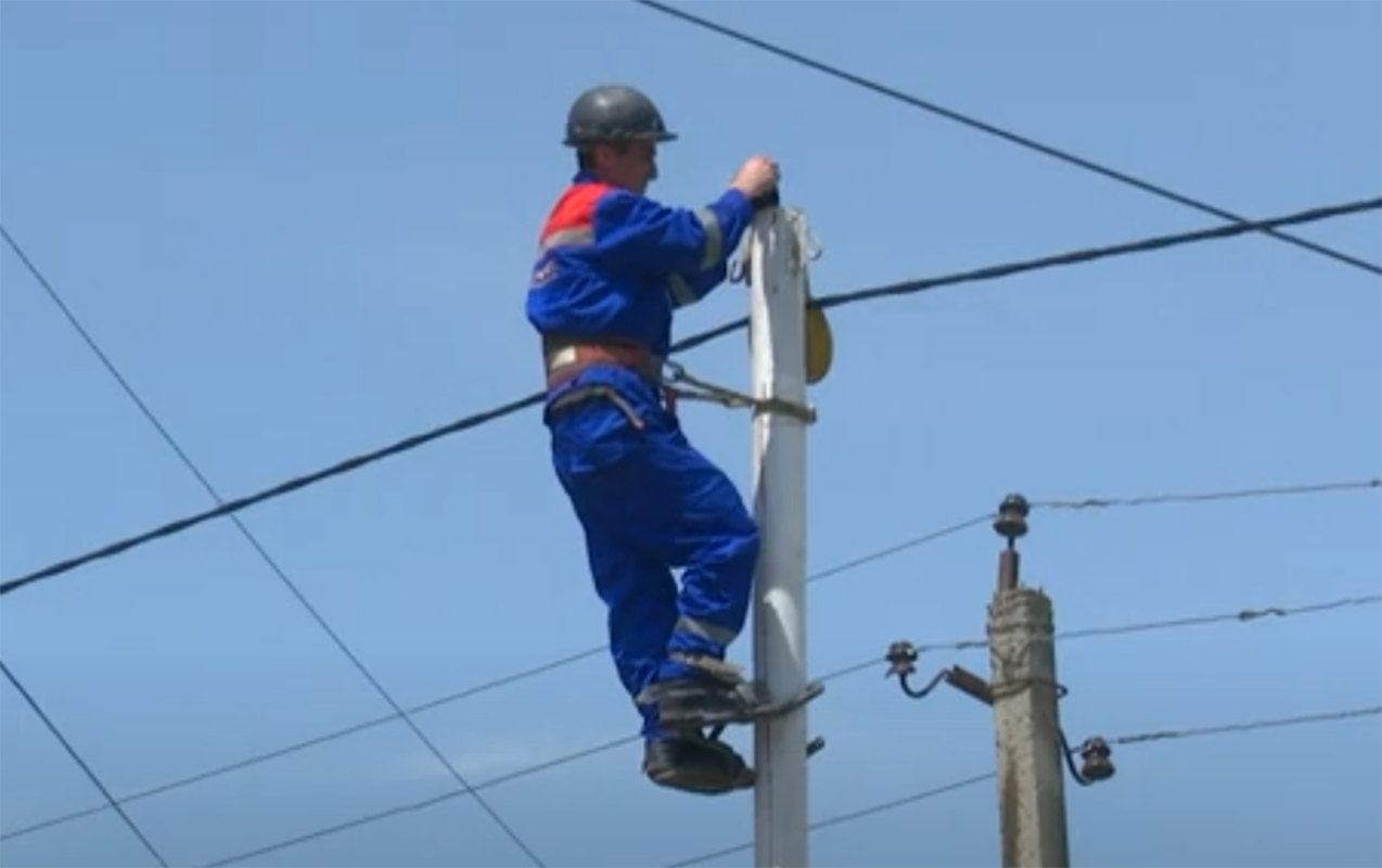 “Azərişıq” Saatlı və Sabirabadın elektrik təsərrüfatını yeniləyir