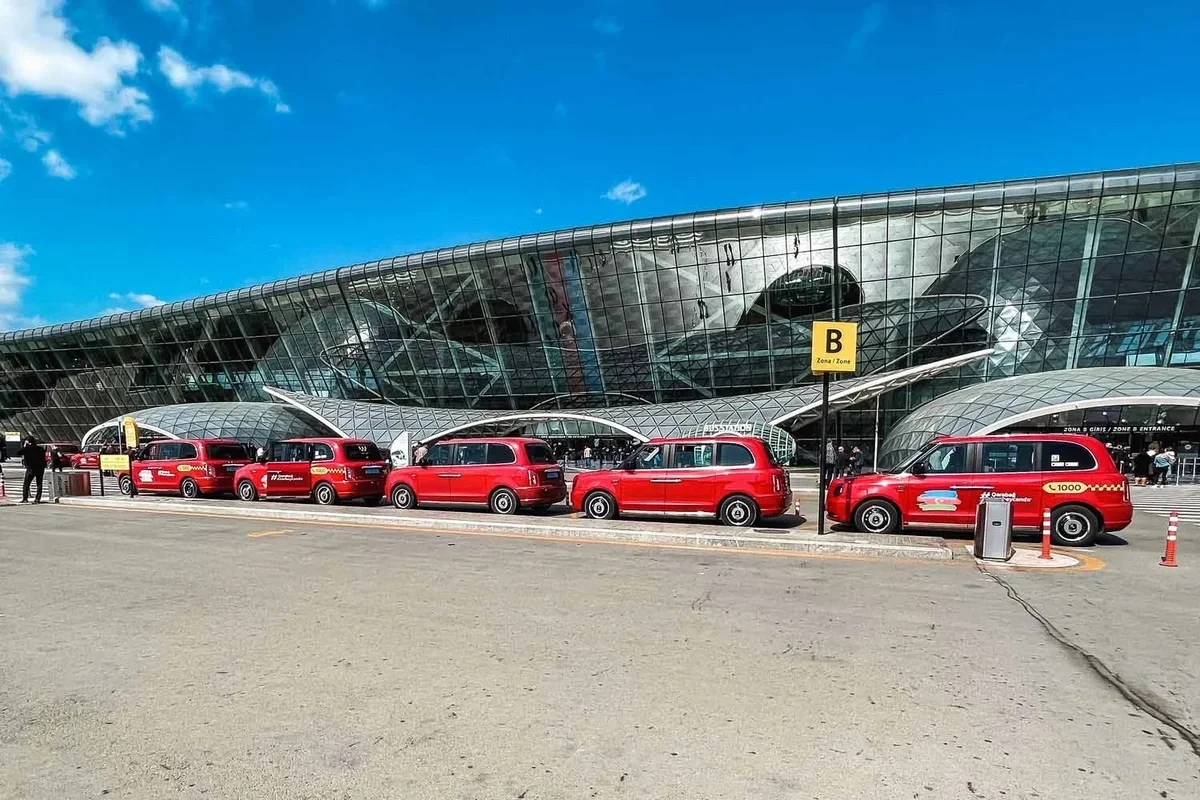Hava limanına taksilər niyə buraxılmır - Aeroportdan rəsmi cavab