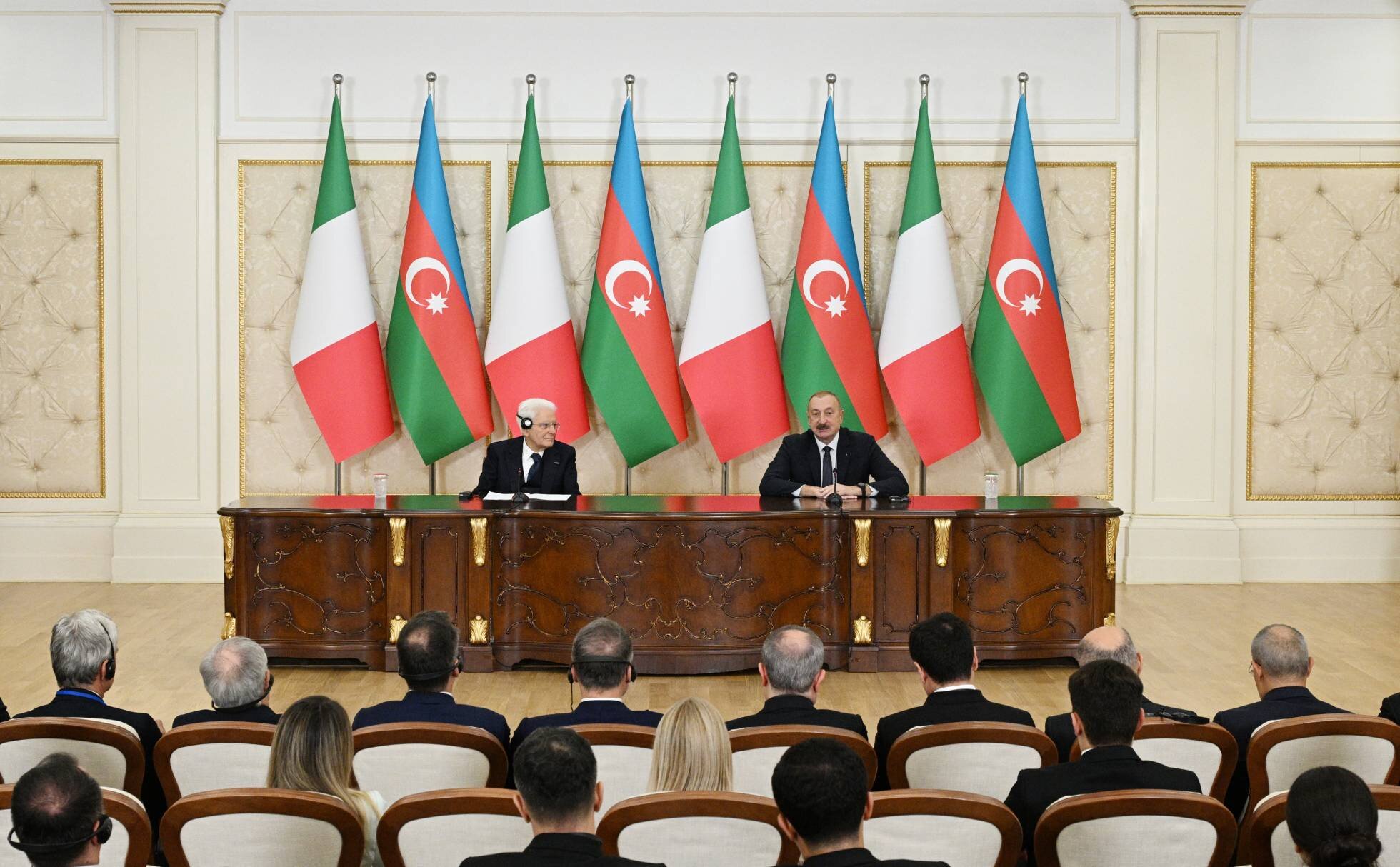 Siyasi, iqtisadi və humanitar sahələri əhatə edən ikitərəfli əlaqələr