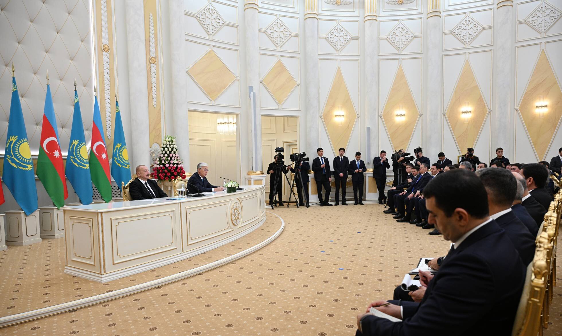 Azərbaycan-Qazaxıstan strateji tərəfdaşlığı ənənəvi dostluq və qardaşlıq əlaqələrinə  söykənir