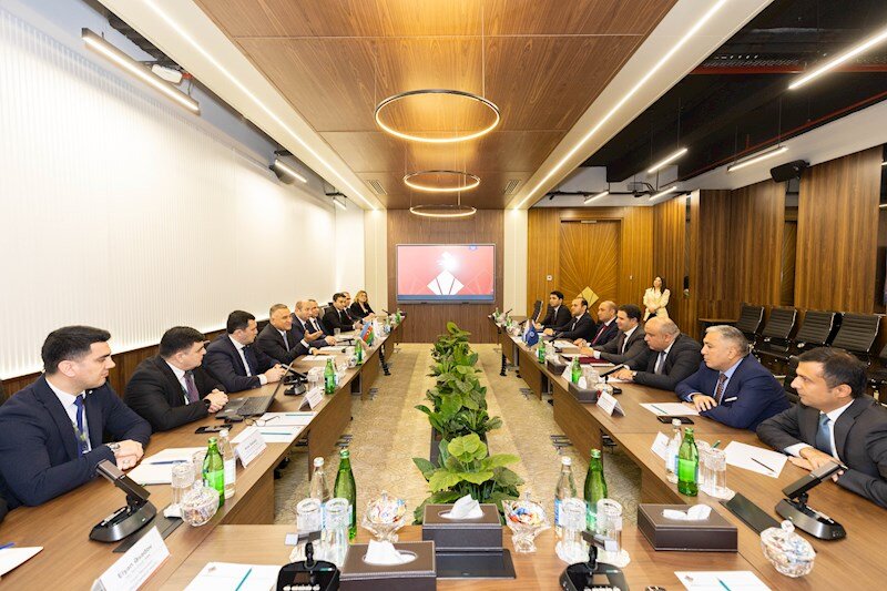Dövlət Məşğulluq Agentliyinin nümayəndə heyəti Veysəloğlu Şirkətlər Qrupunda oldu