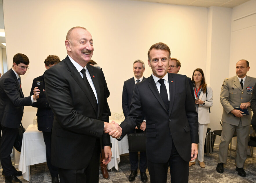 İlham Əliyev Makronla da görüşdü