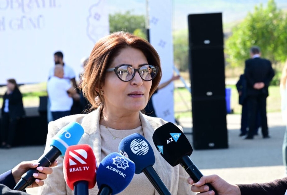 İlhamiyə Rzayeva: Şükürbəyli və Horovlu kəndlərində tikinti işləri son tamamlanma mərhələsindədir
