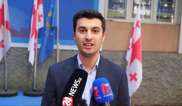 Azərbaycanlı Marneulinin meri seçildi