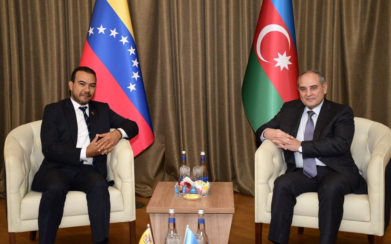 Tahir Budaqov Venesuelanın Azərbaycandakı səfiri ilə görüşdü - FOTO